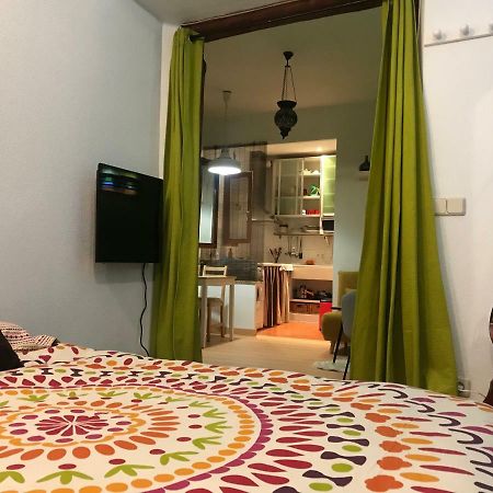 Apartamento En Corrala Madrid Esterno foto