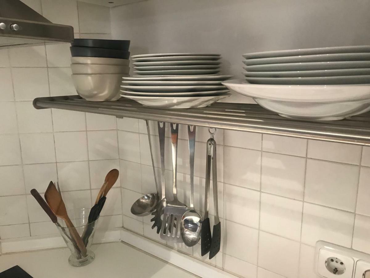 Apartamento En Corrala Madrid Esterno foto